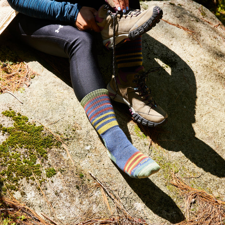 Ladies Boot Midweight Hiking Merino Wool Seamless Socks