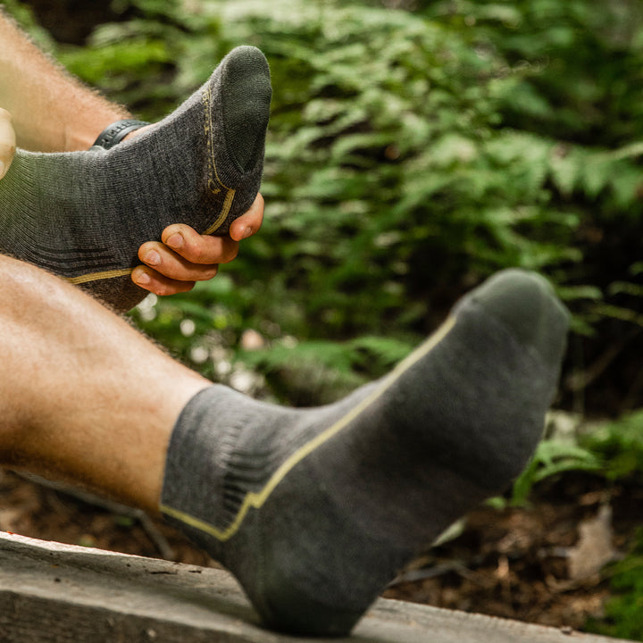 Mens Merino Wool Quarter Midweight Seamless Hiking Socks