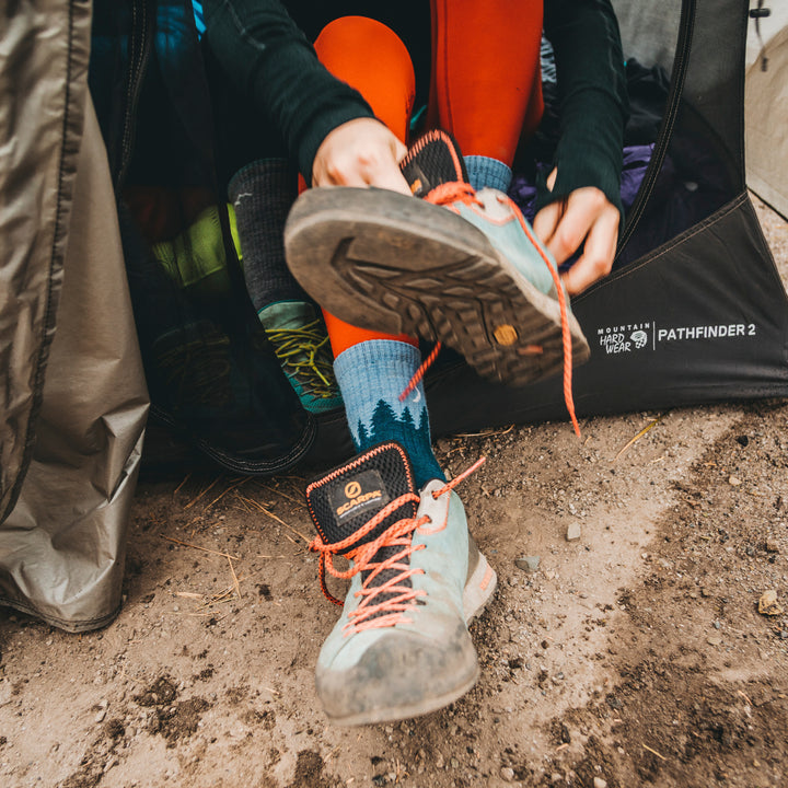 Ladies Micro Crew Midweight Hiking Merino Wool Seamless Socks