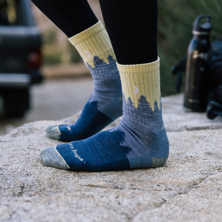 Ladies Micro Crew Midweight Hiking Merino Wool Seamless Socks