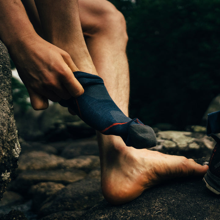 Mens Quarter Lightweight Hiking Anti Blister Merino Wool Socks