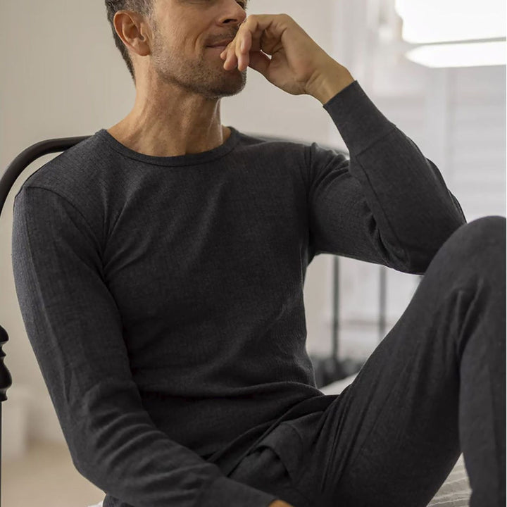 Winter Men's Thermal Underwear Set: Top and Long Johns