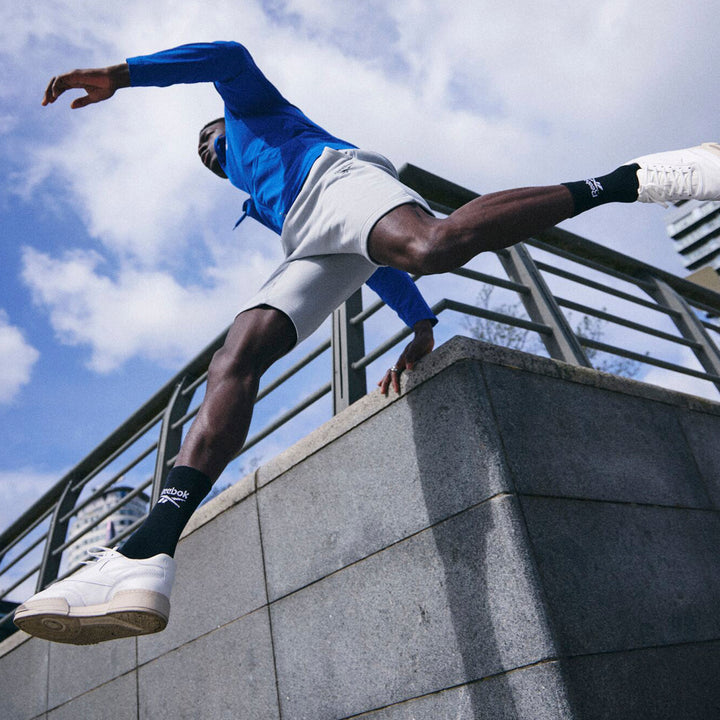 Gerippte, atmungsaktive Sport-Crew-Socken für Damen und Herren