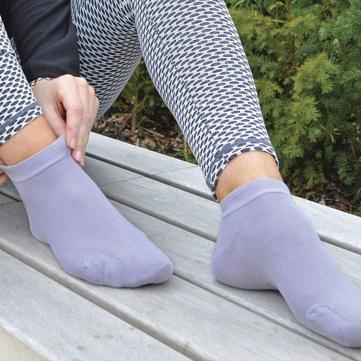 Mens 12 Pack Bamboo Trainer Socks: Cushioned Low Cut Socks for Summer Comfort