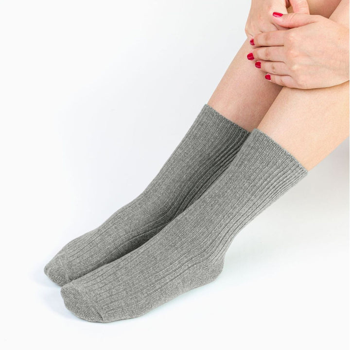 Knitted Design Ladies Wool Dress Socks for Winter