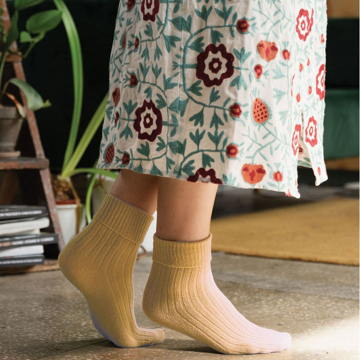 Knitted Design Ladies Wool Dress Socks for Winter